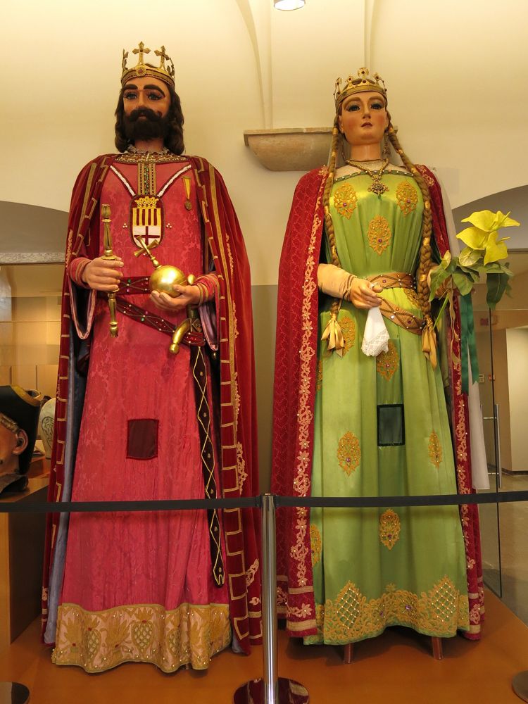 Gegants Vells, imatgeria festiva de Manresa